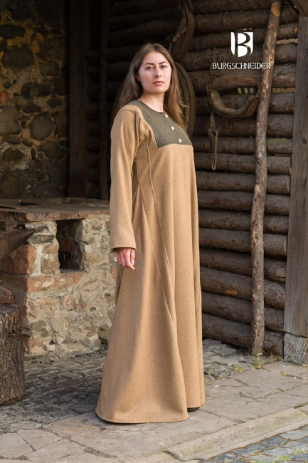 Rus Dress Jadwiga - Camel - suknia wierzchnia
