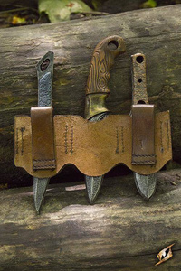 Rogue Knife Set & Holder - Brown