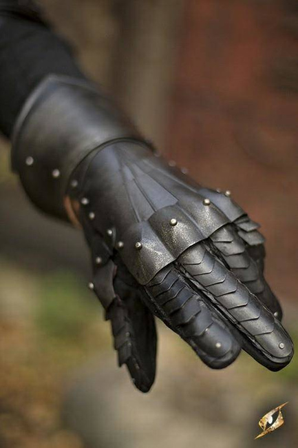 CQ Undead Gauntlets