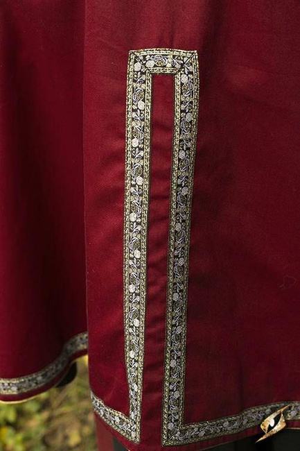 Cape Aramis - Dark Red