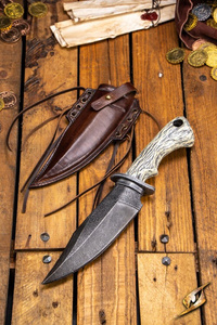 Ranger Knife & Scabbard - Left - Brown