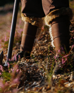 Simon Greaves - Black