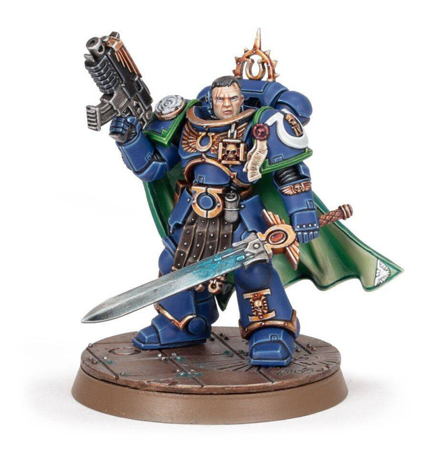 Warhammer 40000: Ultramarines Captain Uriel Ventris