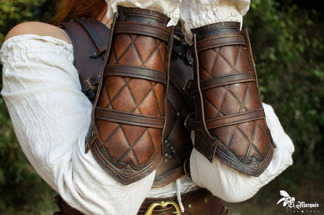 Witcher bracers - Brown - skórzane karwasze