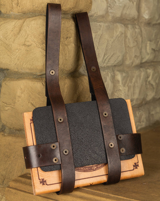 Tiberius Bookkeeper - Brown