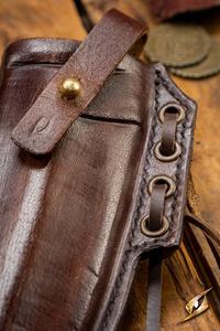 Ranger Knife & Scabbard - Left - Brown
