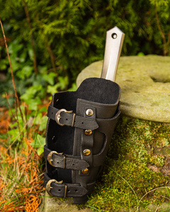 Geralt Bracers with Throwing Dagger Holder - Right - Black