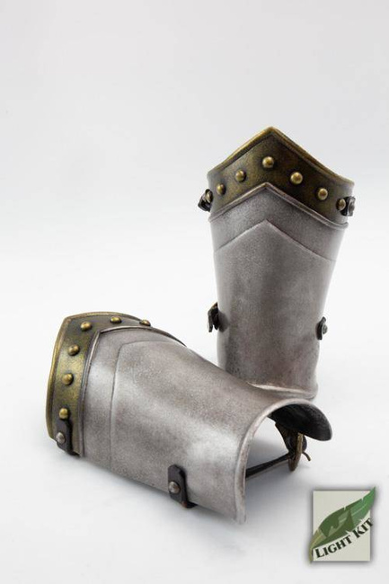 Knightly Bracers