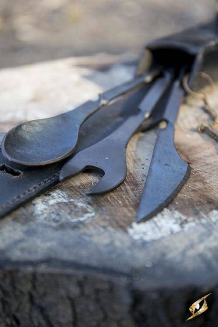 Cutlery w. Leather Hanger - Black