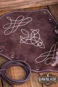 Vryla Premium bracers - Brown