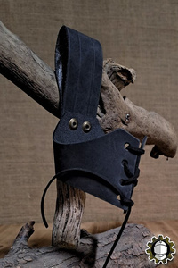 New Blood Horn Holder - Black