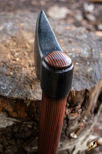 Hirdsman Throwing Axe