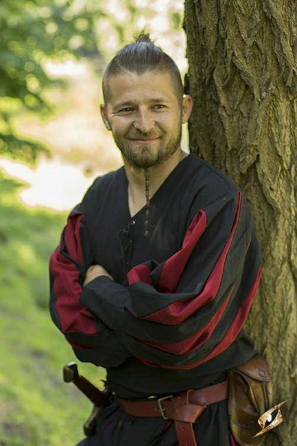 Landsknecht Shirt - Black/Dark Red