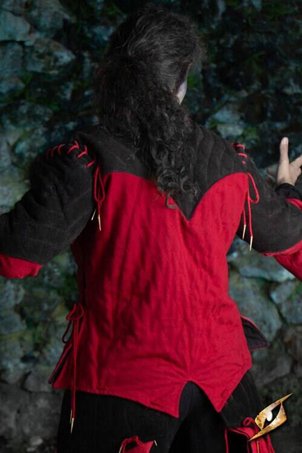 Eventide Pourpoint - Red/Epic Black