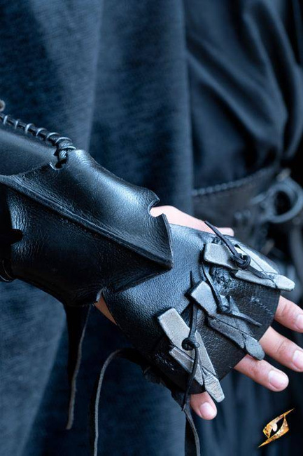 Claw Bracer - Right Arm - Black/Desert Beige