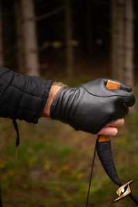Archery Half-glove - Black - Right Hand