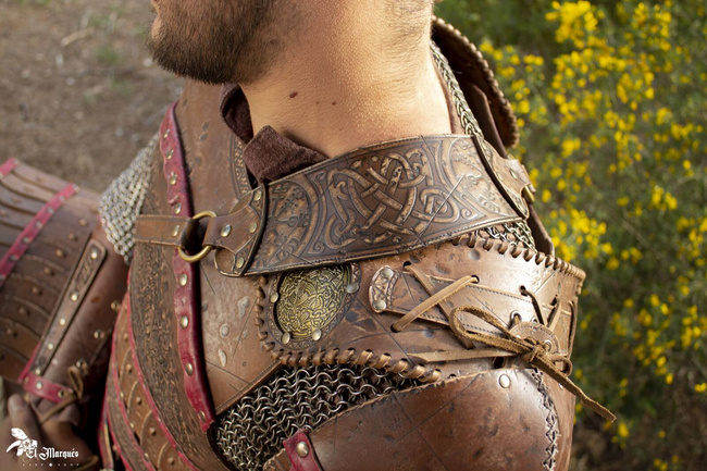 Odin canteen - manierka w skórzanej oprawie