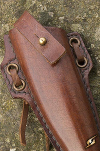 Woodsman Knife & Holder - Right - Brown
