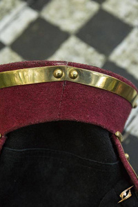 Hourglass Gauntlets - Red