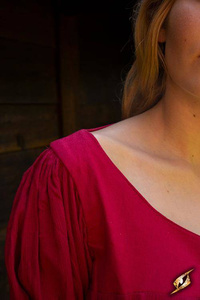 Shift Lucrezia - Dark Red