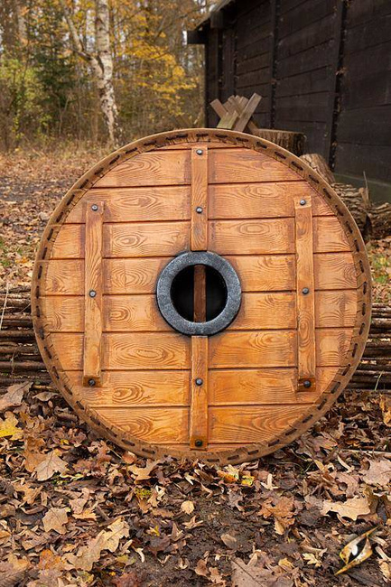 Thegn Shield - White/Wood - 80 cm