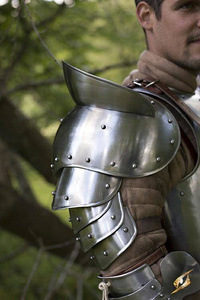 Shoulder Plate Giant Warrior - Polished Steel