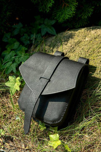 Tostig Beltbag Black - skórzana kaletka