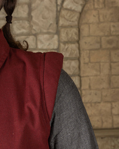 Tilly Vest Wool Bordeaux - wełniany kaftan