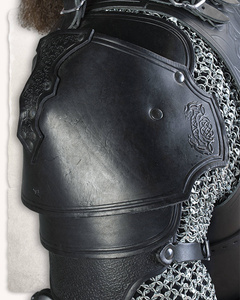 Mantikor Spaulders - Black