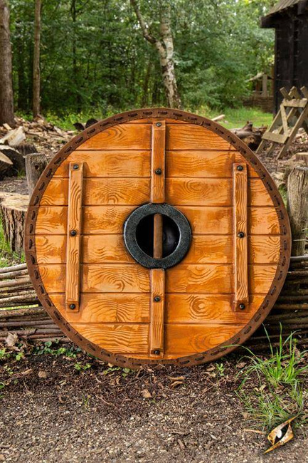 Thegn Shield - Green/White - 80 cm