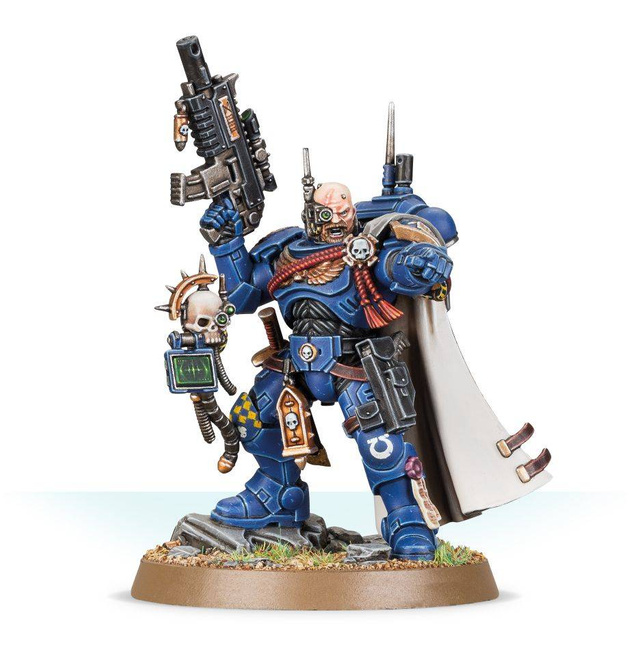 Warhammer 40000: Space Marines Primaris Captain in Phobos Armour