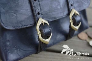 Adventurer bag Aged - Black - skórzana kaletka