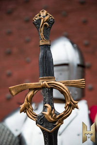 Highborn Sword Gold - 113 cm