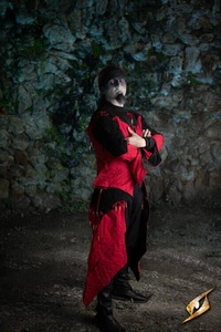 Eventide Pourpoint - Red/Epic Black