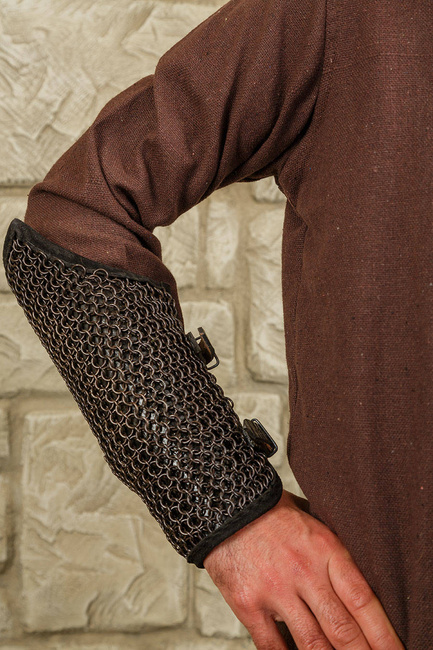 Connor Chainmail Bracers - Browned
