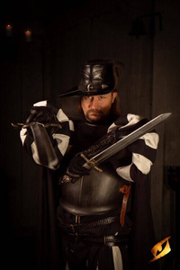 Duelist Sword - Vanguard - Light Wood/Gold - 85 cm