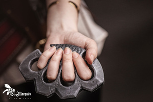 Knuckle - bezpieczny kastet