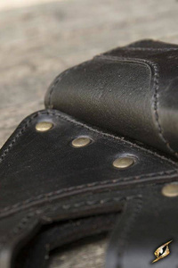 Holder - Victory - Black/Black - R