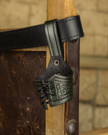 Castagir Horn Holder Green - skórzana pętla