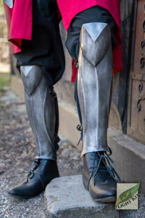 Palace Guard Greaves