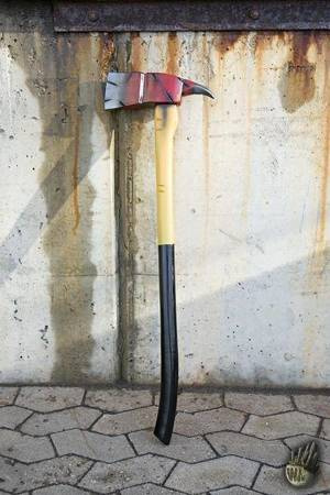 Fire Axe - topór strażacki