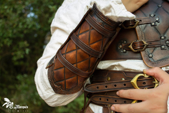 Witcher bracers - Brown - skórzane karwasze