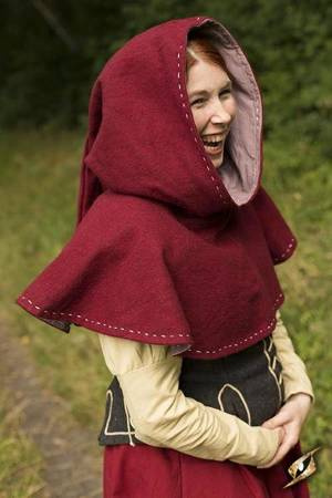 Hood - Medieval - Dark Red