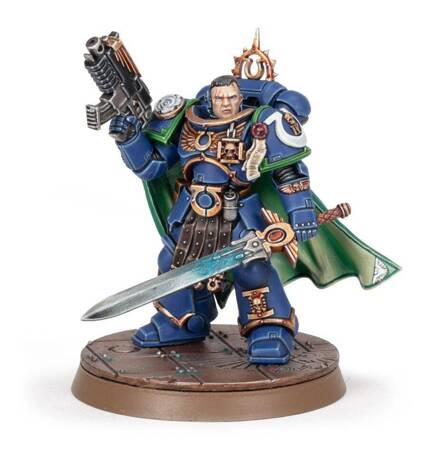 Warhammer 40000: Ultramarines Captain Uriel Ventris