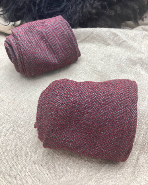 Hamond putte Herringbone Burgundy - owijacze na nogawki